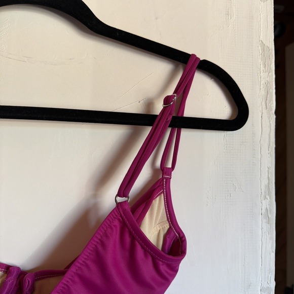 Miraclesuit One Piece Swimwear Bathing Suit Framboise Pink Slimming Travel - Picture 10 of 16